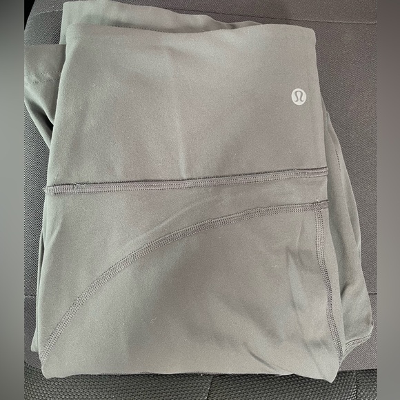 Lululemon Groove Nulu Super-High-Rise Flared Pant - Picture 4 of 5